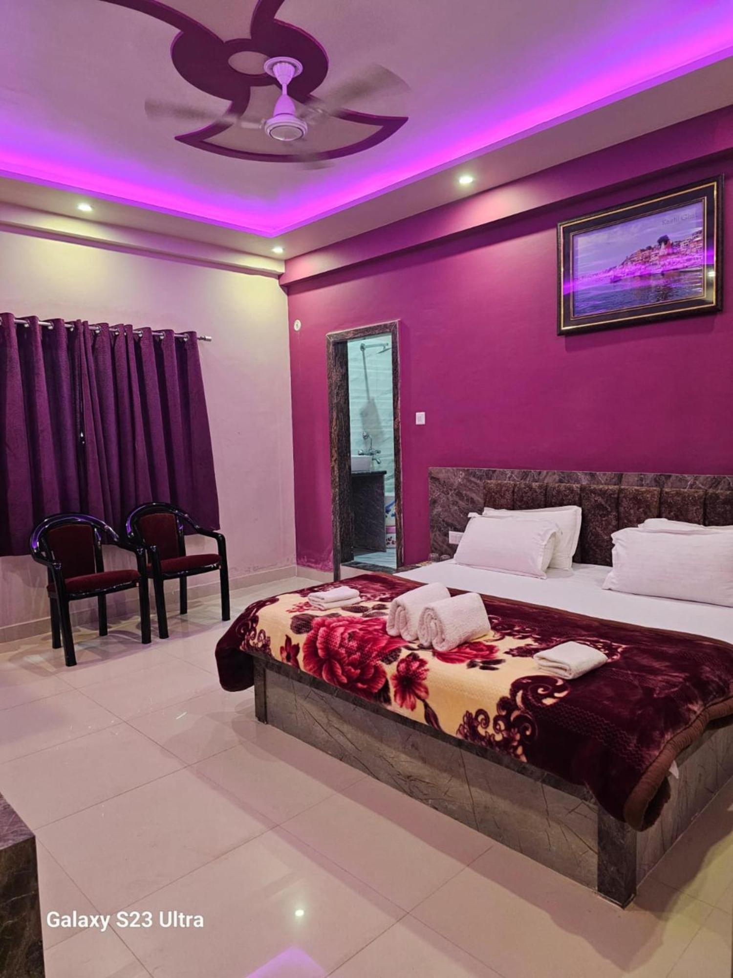 Hotel Kashi Inn Raj Ghat พาราณสี ภายนอก รูปภาพ