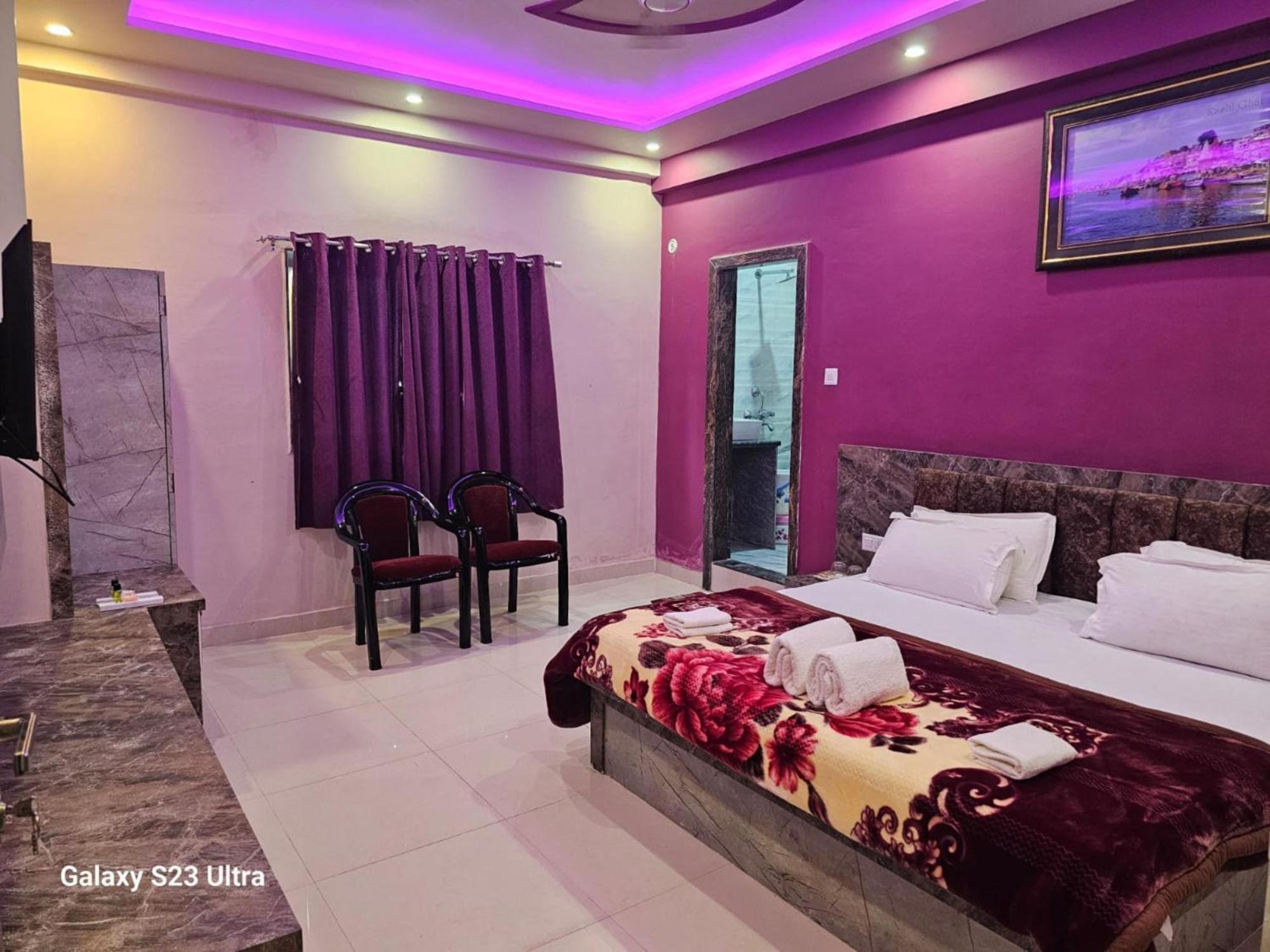 Hotel Kashi Inn Raj Ghat พาราณสี ภายนอก รูปภาพ