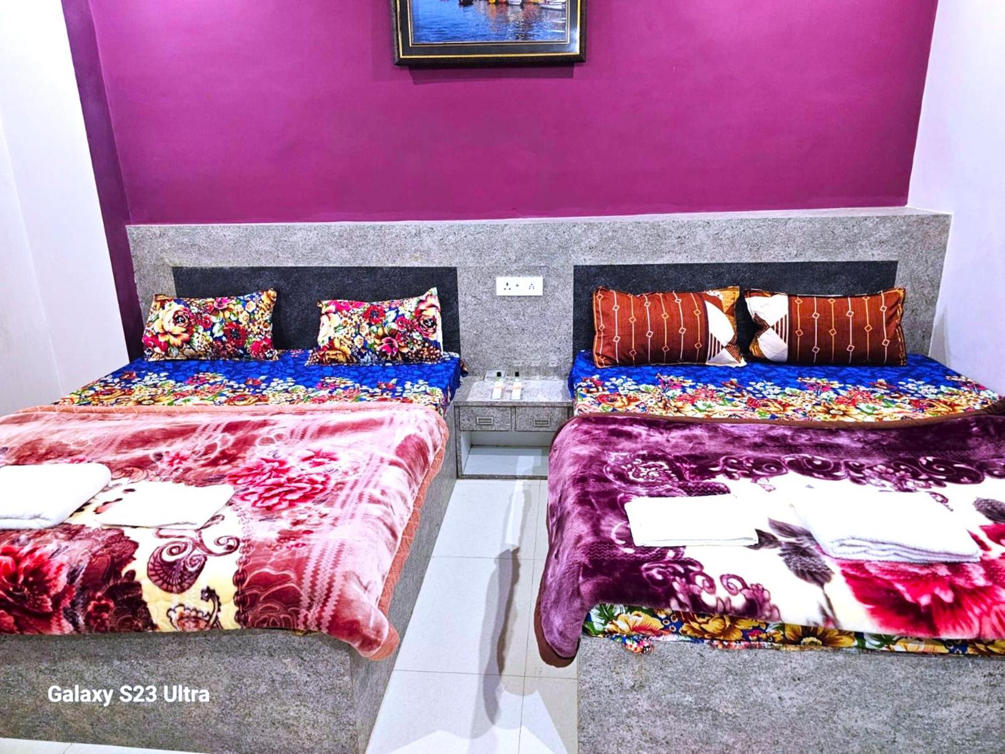 Hotel Kashi Inn Raj Ghat พาราณสี ภายนอก รูปภาพ